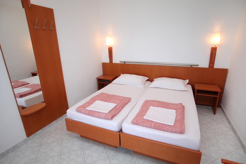 Apartments Mjm Trogir Kamer foto