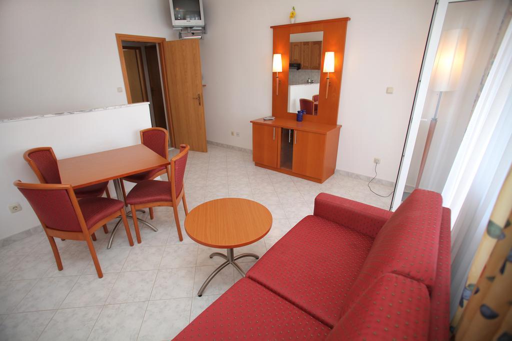 Apartments Mjm Trogir Kamer foto