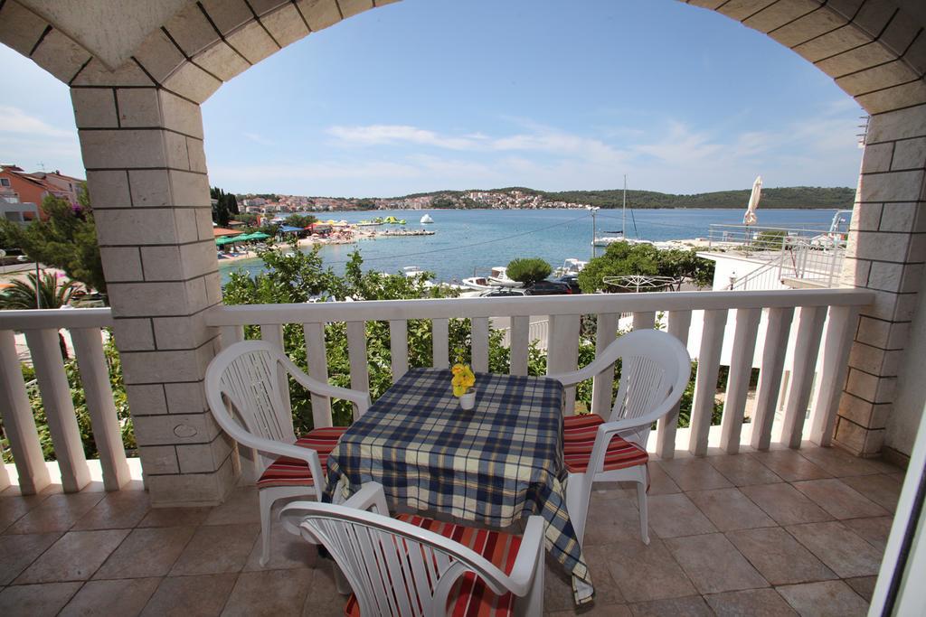 Apartments Mjm Trogir Kamer foto