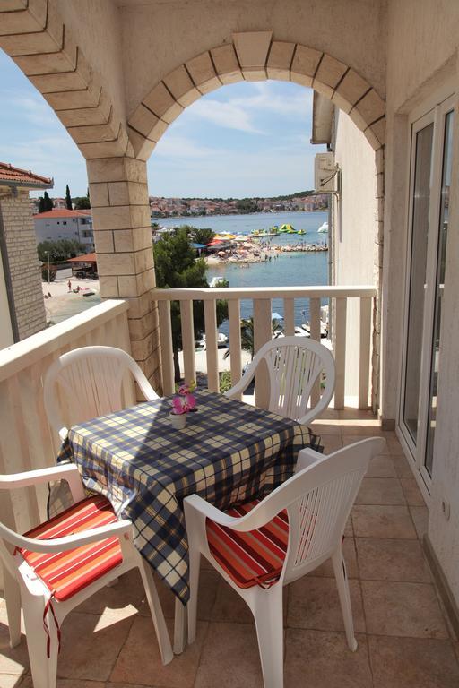 Apartments Mjm Trogir Kamer foto