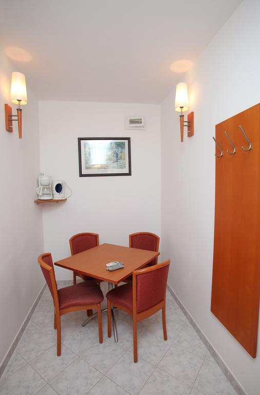 Apartments Mjm Trogir Kamer foto