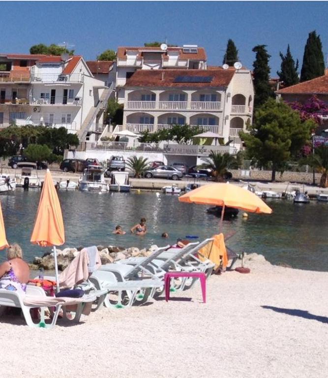 Apartments Mjm Trogir Buitenkant foto